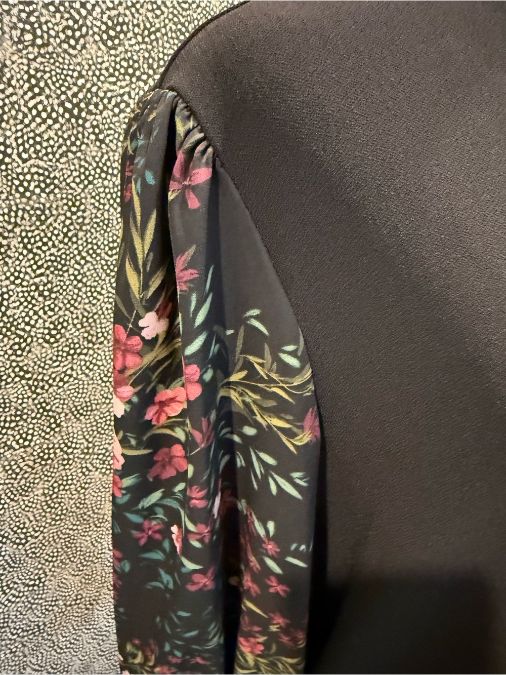 CeCe Blouse - Picture 2 of 10